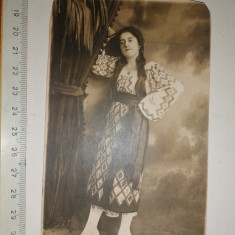 FOTOGRAFIE VECHE ANII 1900 - COSTUM POPULAR FOTO MODERN ZISSU TARGOVISTE