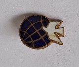 PACE - porumbelul pacii, insigna din anii 1970