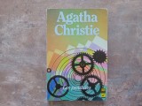 Agatha Christie &ndash; Les Pendules (Limba Franceză)