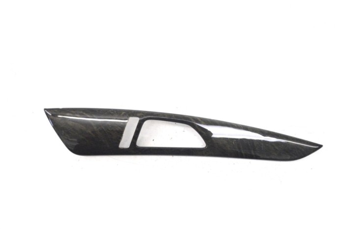 Ornament panou ușă dreapta față MERCEDES-BENZ CLS C218 2013 OEM: A2187205880 15460595