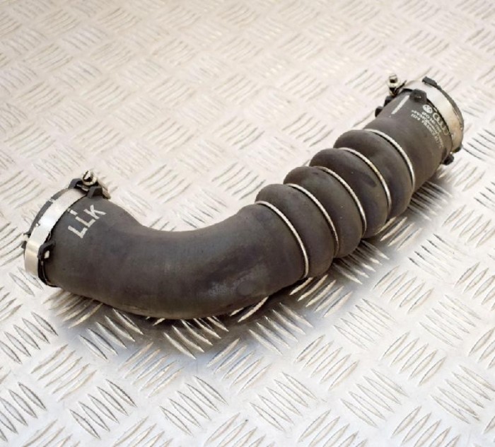 Furtun intercooler dreapta AUDI A6 4F2, C6 2007 OEM: 4F0145738F 2557592
