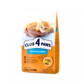 Cumpara ieftin Club 4 Paws Premium Pisoi Somon 5kg, Hrana Uscata Completa, Formula Echilibrata, Vitamine &amp; Minerale Esentiale