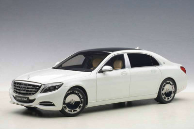 Macheta auto Mercedes-Benz Maybach S-Klasse (S600) SWB (2015) alb, 1:18 Autoart foto