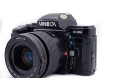 Aparat foto film Minolta Maxxum 7000 cu obiectiv 35-70mm f4-5.6 foto
