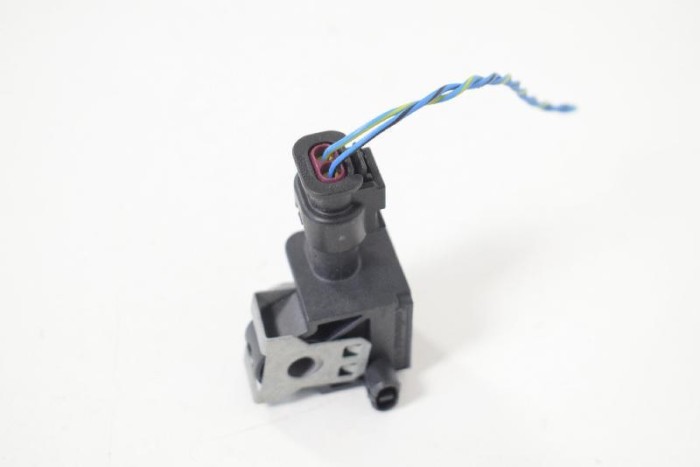 Senzor de impact lateral dreapta BMW 5 Gran Turismo F07 2015 OEM: 9224177 10586793