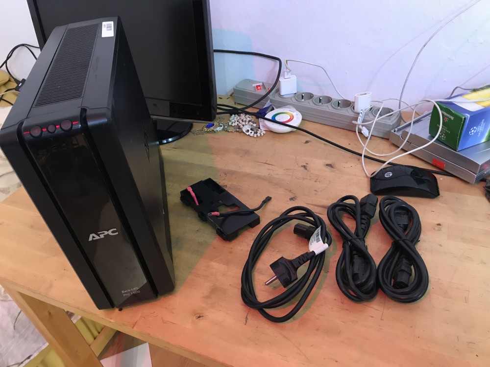 UPS APC BACK PRO 1500 FARA BATERII | arhiva Okazii.ro