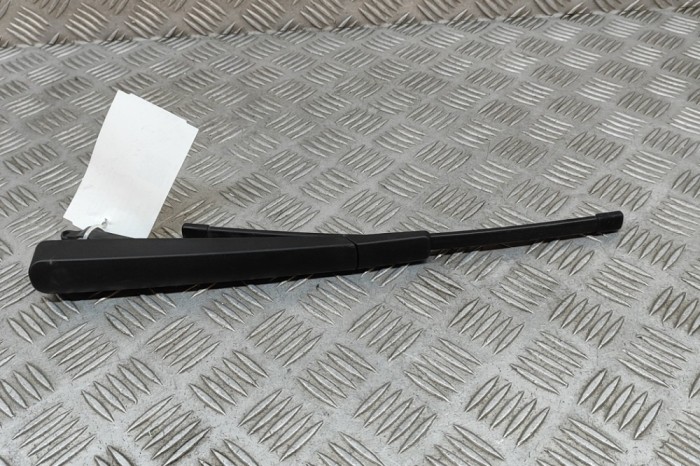 Braț ștergător luneta BMW iX1 U11 BEV 2023 OEM: 9478888 | 28088826