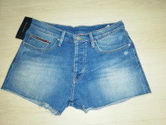 Short blue jeans dama Tommy Hilfiger, originali, marimea 29 foto