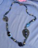 COLIER/ LANT LUNG CU DIFERITE ELEMENTE: STICLA FATETATA, AGATE, METAL