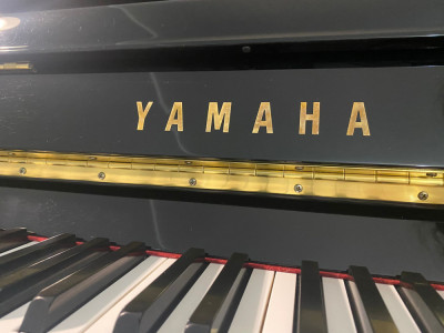 Vand Pianina Yamaha, seria B2 foto