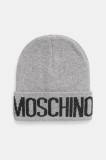 Moschino căciulă din amestec de l&acirc;nă culoarea maro, din tricot gros, M5672 60102