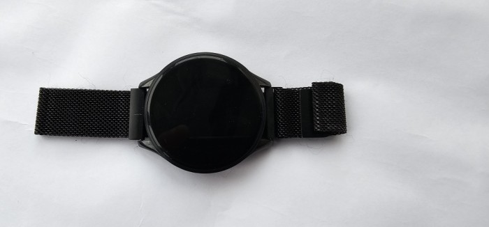 Smartwatch E-Boda Smart Time 450 NU AM INCARCATOR NU STIU DACA FUNCTIONEAZA .