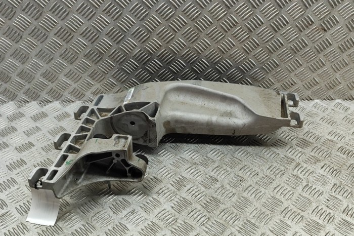 Suport cutie de viteze JAGUAR F-PACE X761 2022 OEM: L8A2-5060-BB,L8A26A026BB,T4A37484 | 31600617