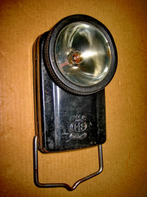 A956-Lanterna veche ELBA Timisoara functionala. foto