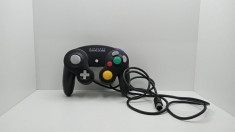 Controller Nintendo GameCube - Nintendo&amp;reg; - Black - curatat si reconditionat foto