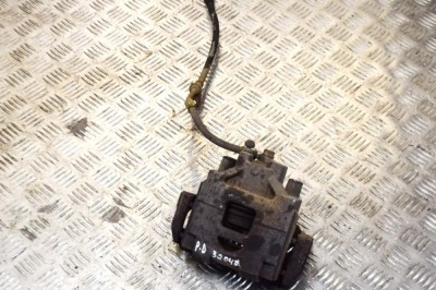 Etrier de fr&amp;acirc;nă dreapta față TOYOTA YARIS _P13_ 2015 OEM: Hatchback | 13640470 foto