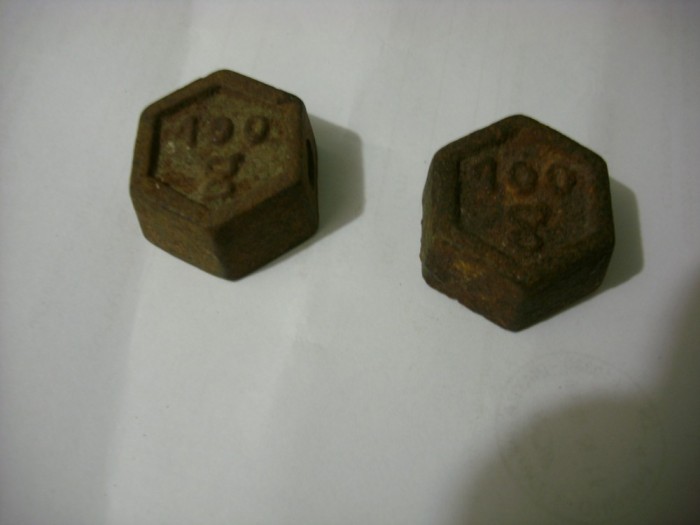 Greutate cantar 100 gr.