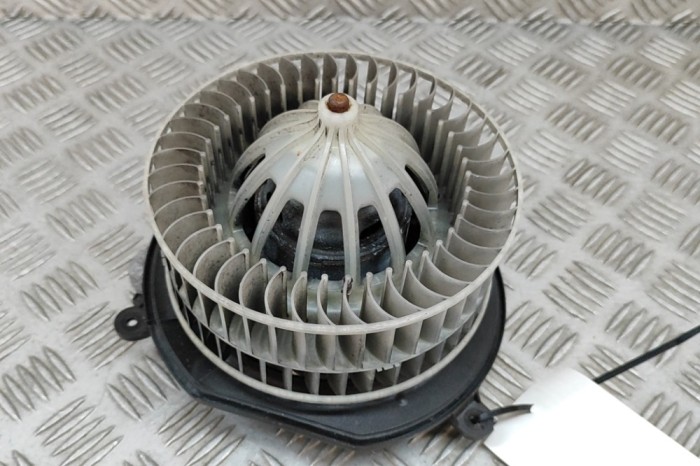 Ventilator aeroterma MERCEDES-BENZ E T-Model S211 2006 OEM: A2118301008,A2308210251,9140010471 28483967