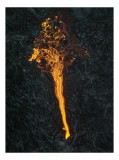 Tablou Canvas, "R&acirc;u de lavă pe rocă &icirc;ntunecată", Flacără, Lumină, Flux, Forfotă, Contrast, Energie, Strălucire, Textură, 26 x 39 cm, CMCLASS