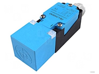 Senzor inductiv 0-40mm PNP/NO NC 10-30VDC IP67 foto