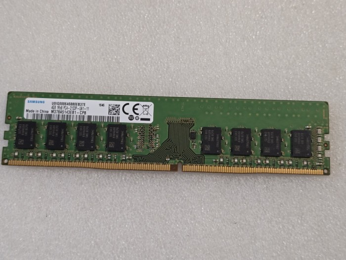 Memorie RAM desktop Samsung 4GB DDR4 2133Mhz M378A5143EB1-CPB - poze reale