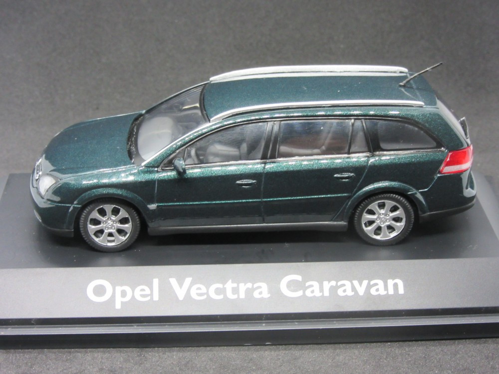 Macheta Opel Vectra C caravan Schuco 1:43 | Okazii.ro