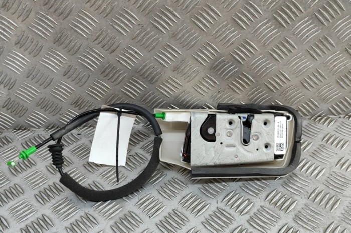 &Icirc;ncuietoare ușă dreapta față TESLA MODEL Y 2024 OEM: 1500673-00-B 30760474