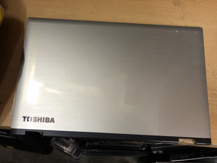 Capac display Toshiba Satellite L55W A158