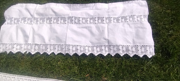 Mileu /fata de masa .Mare .2/PRET INFORMATIV .