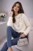 Bluza dama alba cu aplicatii flori din margelute si paiete