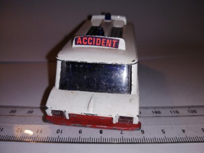 bnk jc Corgi - Motorway Ambulance foto