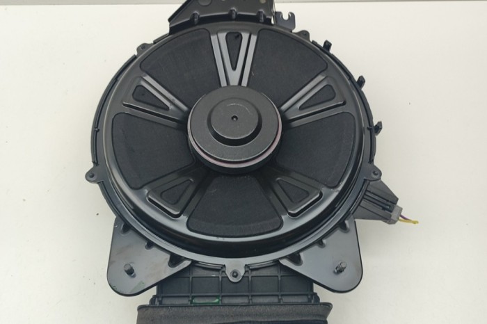 Subwoofer VOLVO XC90 II 2024 OEM: 31456258 | 31210370