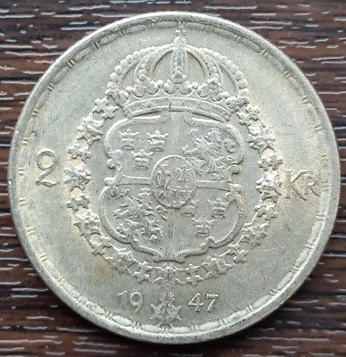(A992) MONEDA DIN ARGINT SUEDIA - 2 KRONOR 1947, LIT. TS, REGELE GUSTAV V foto