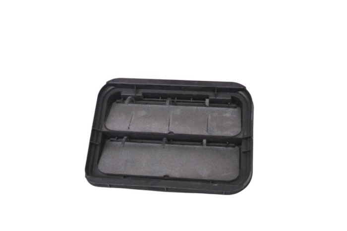 Grila de ventilație caroserie INFINITI Q50 2018 OEM: 76804-1TG0A 16434942