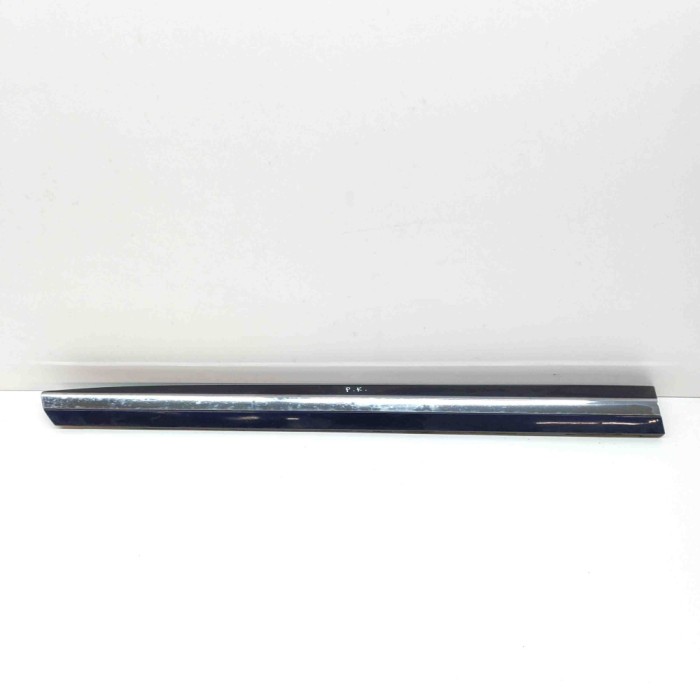 Bandou inferior ușă st&acirc;nga față VW ARTEON 3H7 2018 OEM: 3G8853969B