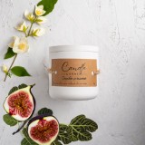 Lumanare parfumata handmade din ceara naturala de soia 100%, aroma de Smochin si iasomie, Recipient ceramic alb, 150 g