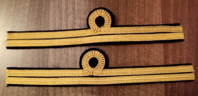 C3 - Grade militare - maneca - locotenent marina - piesa de colectie! foto