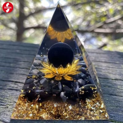 PIRAMIDĂ DIN ORGONIT &amp;quot;OBSIDIAN&amp;quot; | PROTECȚIE | ELIMINAREA FRICILOR foto