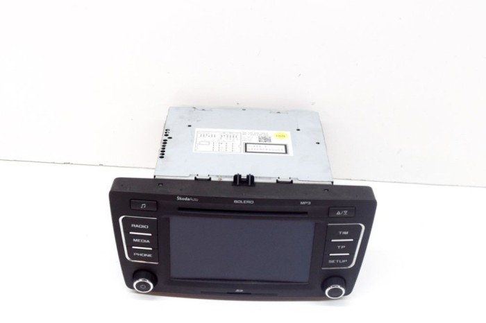 Unitate radio CD SKODA OCTAVIAII 1Z3 2012 OEM: 1Z0035156F,8157648258360,7648258360 14837797