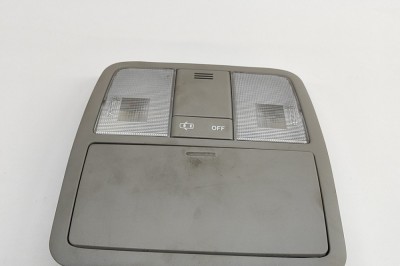 Iluminare interioară TOYOTA AURIS _E18_ 2013 OEM: 81260-02480 28361610 foto