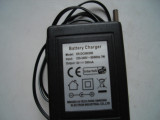 Adaptor/incarcator Battery charger model XR-DC060300, iesire 6V, 300mA
