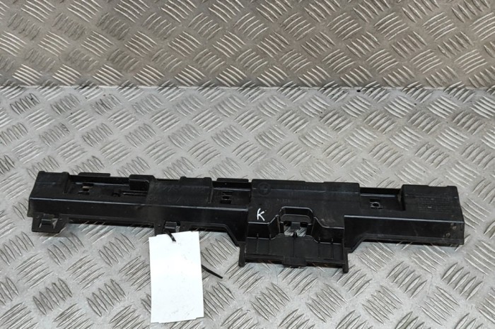 Suport prag lateral BMW 4 Coupe F32, F82 2014 OEM: 7285791 29482956