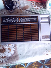 Radio vechi Grundig Party Boy 700 An 1976-77 foto