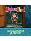 Cumpara ieftin Ca soarecele si pisica. Masha si Ursul/***