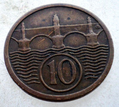 7.124 CEHOSLOVACIA 10 HALERU 1923 foto