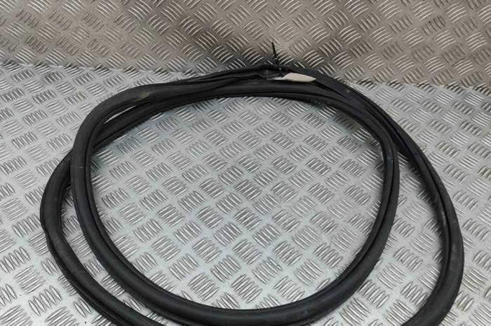 Garnitura ușă st&acirc;nga față SKODA SUPERB III Estate 3V5 2019 OEM: 3V0867365B | 30472136