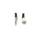 Cercei asimetrici cu pin argint si cristale verzi