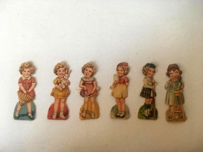 * Set 6 fetite de carton (6cm), vintage, vechi, deosebite, in cutie de plastic foto