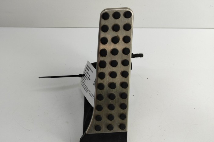 Pedala de accelerație MERCEDES-BENZ E T-Model S213 2018 OEM: A2053000104 30031060