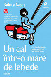 Un cal intr-o mare de lebede